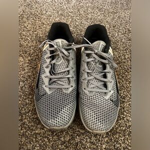 Nike Metcon 6 size 14 grey/gum
